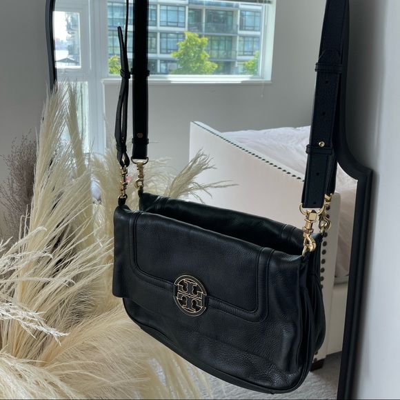 black and gold tory burch foldover crossbody purse